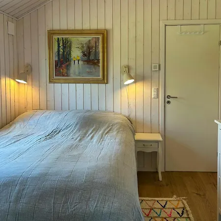 Cozy New Vacation Near The Water